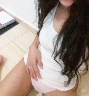 Maura Damas de compa&ntilde;ia en Chile, escort o acompa&ntilde;antes femeninas en Santiago |  Maura rica lolita 10mil el rico momento, Metro u  de chile