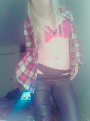 Mar&itilde;a ignacia Damas de compa&ntilde;ia en Chile, escort o acompa&ntilde;antes femeninas en Vi&ntilde;a del Mar |  996162766 mar&itildea ignacia estilosa irreverente muy cari&ntildeosa vi&ntildea, 996162766, sexy rubia