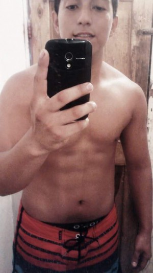 Liro  Damas de compa&ntilde;ia en Chile, escort o acompa&ntilde;antes femeninas en Estaci&oacute;n Central |   ecuatoriano caliente dispuesto a complacerte en lo que quieras, 22 a&ntilde;os